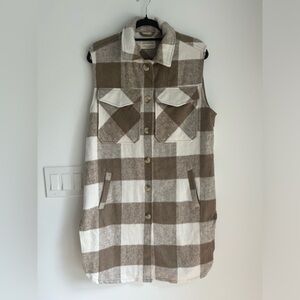 Ashley Outerwear Women’s Medium Wheat Plaid Fall Vest Spring